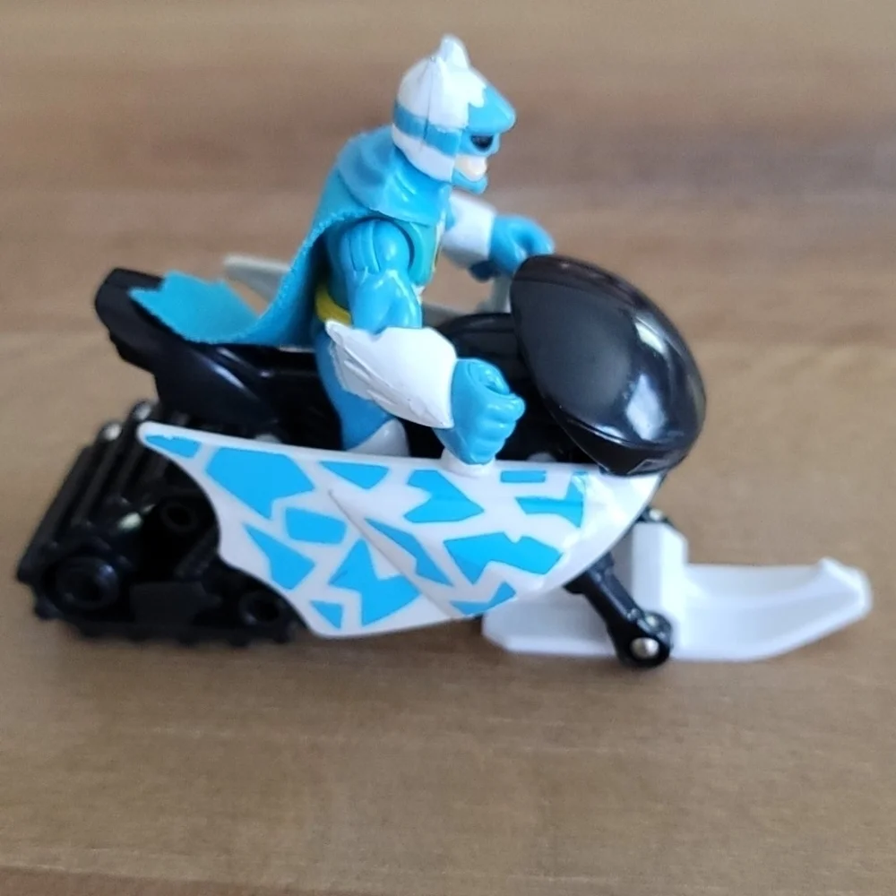 Fisher-Price Imaginext DC Super Friends Arctic Batman Snowmobile Figure